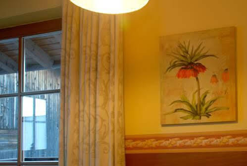 Residence Schneiderhof San Candido Exterior foto